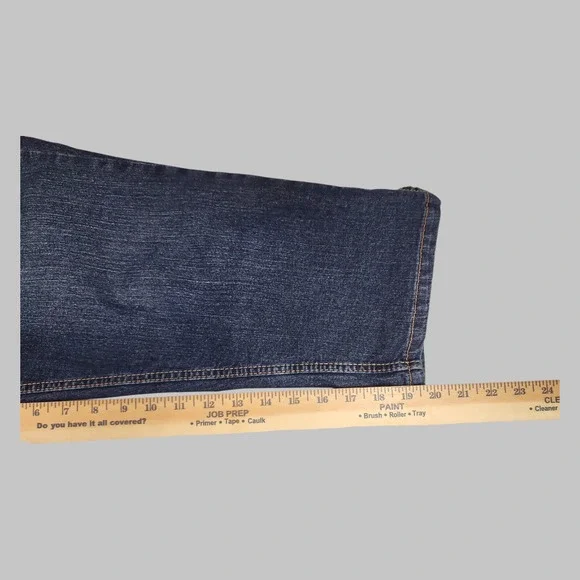 Jordache Capri Jeans - Womens Size 12 - Blue - Skinny Crop - Distressed - Picture 8 of 9